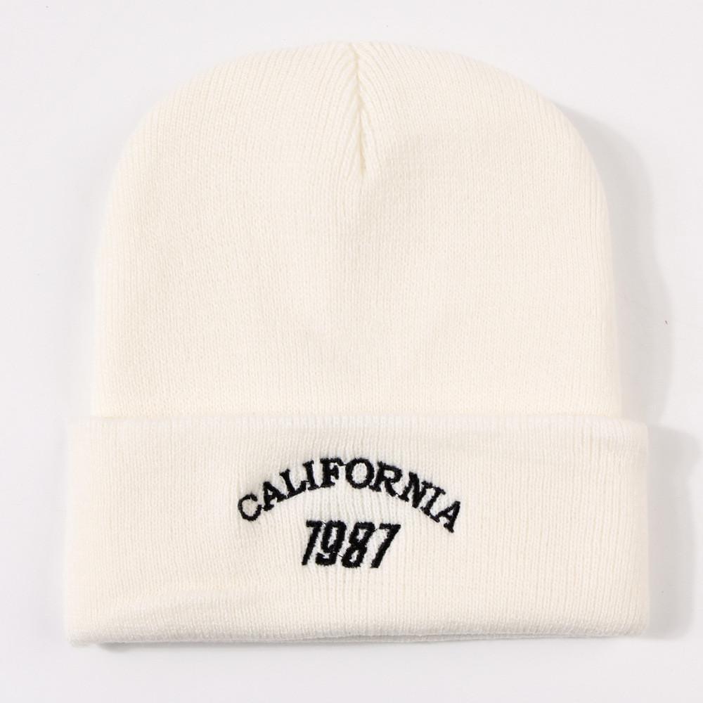 Fashionable Warm Winter Knit Hat With Embroidered Letters 1987 For Couples Traveling