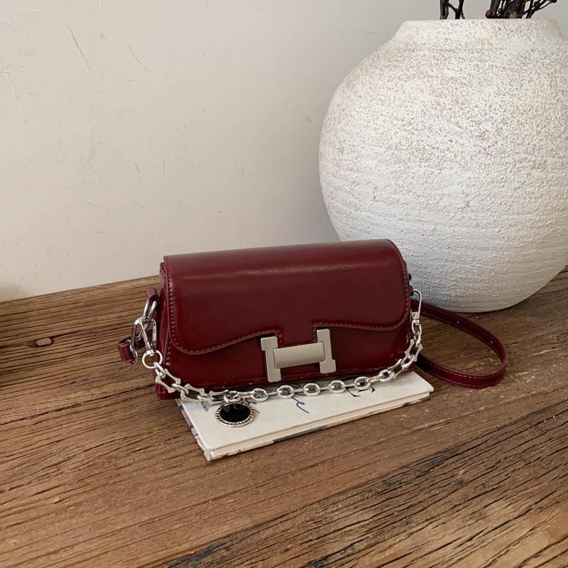 

Niche casual personalized small square bag fashion trend texture new bag women s 2025 autumn and winter shoulder messenger bag красный