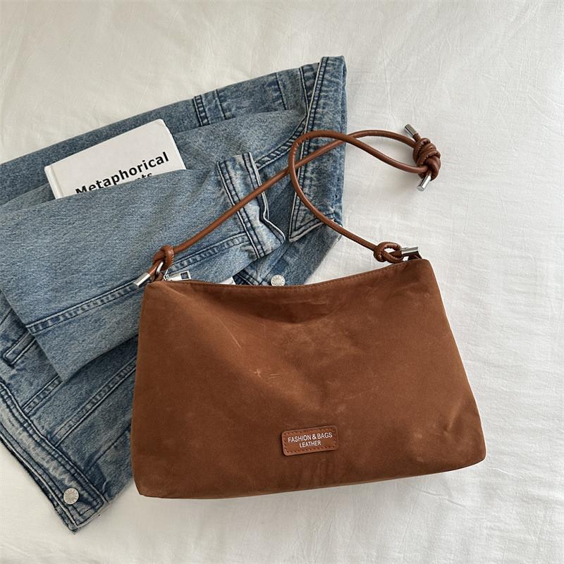 Urban Minimalist Bucket Bag With Special Material For Daily Use