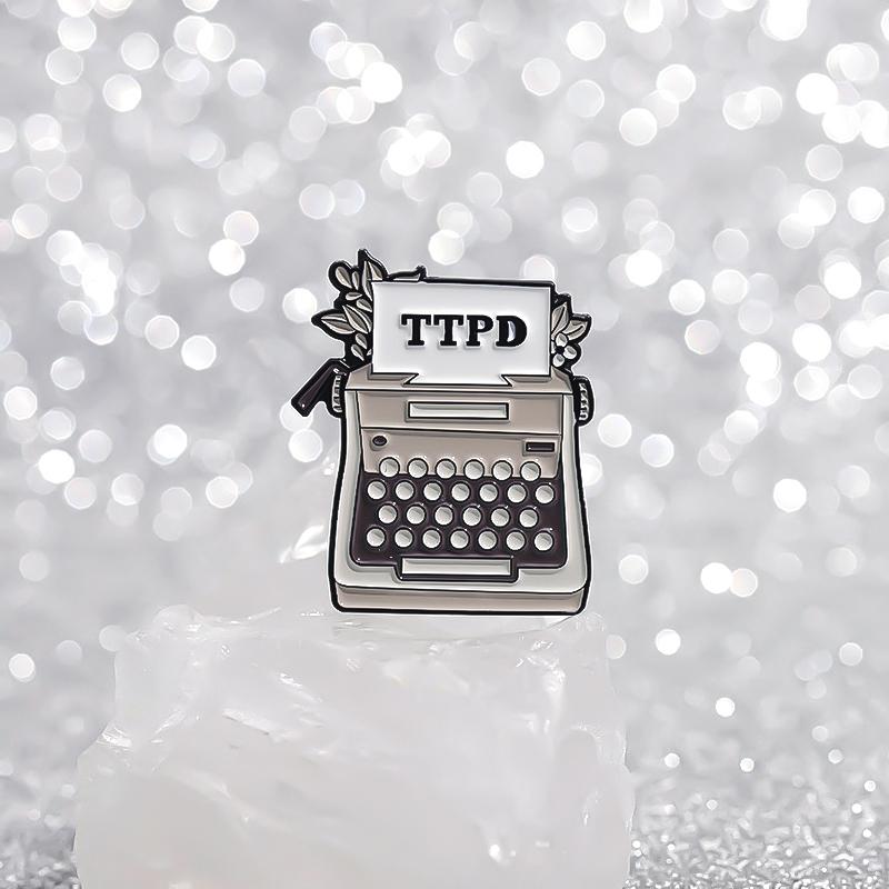 Famous Female Singer Peripheral Enamel Pins Music Lyrics World Tour Souvenir Brooches Lapel Badge Jewelry Gifts For Fans Friends