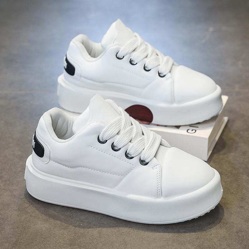 Board-Schuhe neue Herrenschuhe Nischendesign Plateau Freizeitschuhe hässlich süße Mode Sportschuhe vielseitige kleine weiße Schuhe Brotschuhe