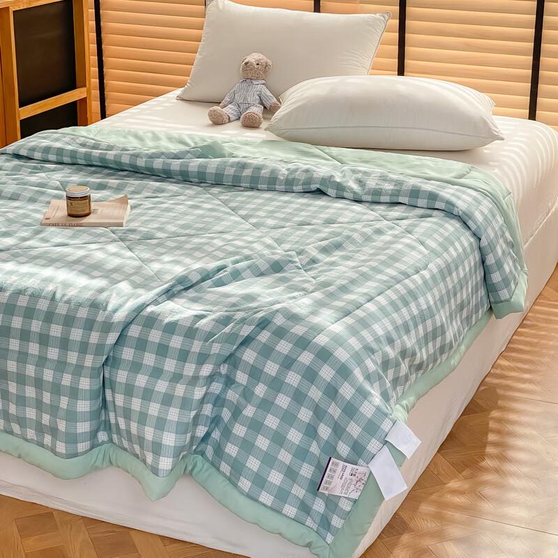 

Duqi Man Prague Washed Cotton Fiber Quilt