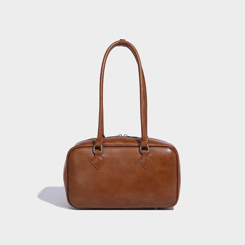 Autumn and Winter Niche Design Toast Bag Portable Bowling Bag Fashionable Large Capacity Casual Versatile Shoulder Armpit Bag