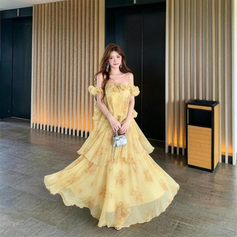 French gentle wind multi-layer floral suspender dress women's summer vacation small high-end feeling beautiful cake dress