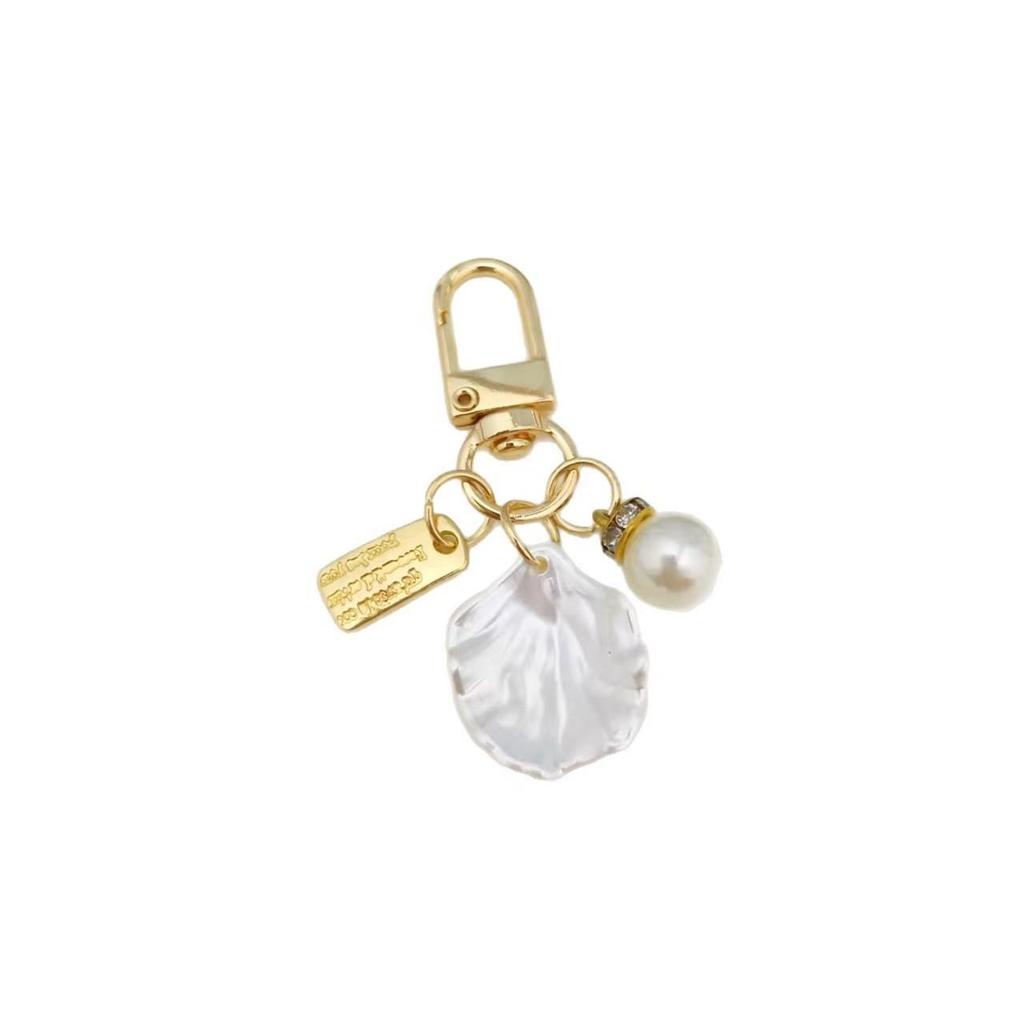 Creative Alloy Seashell Heart Pearl Keychain – Cute Heart Bag Charm Conch Jewelry Keyring