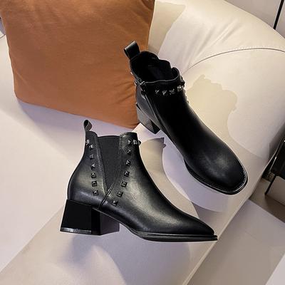 New Rivet Thick Heel Short Boots Women's 2025 Autumn and Winter Fashion Low Tube Medium Heel Chelsea Boots Pointed Boots Children