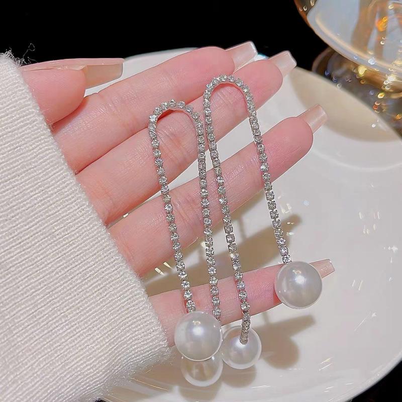 Elegant Diamond Pearl Tassel Earrings - Versatile Style for Women