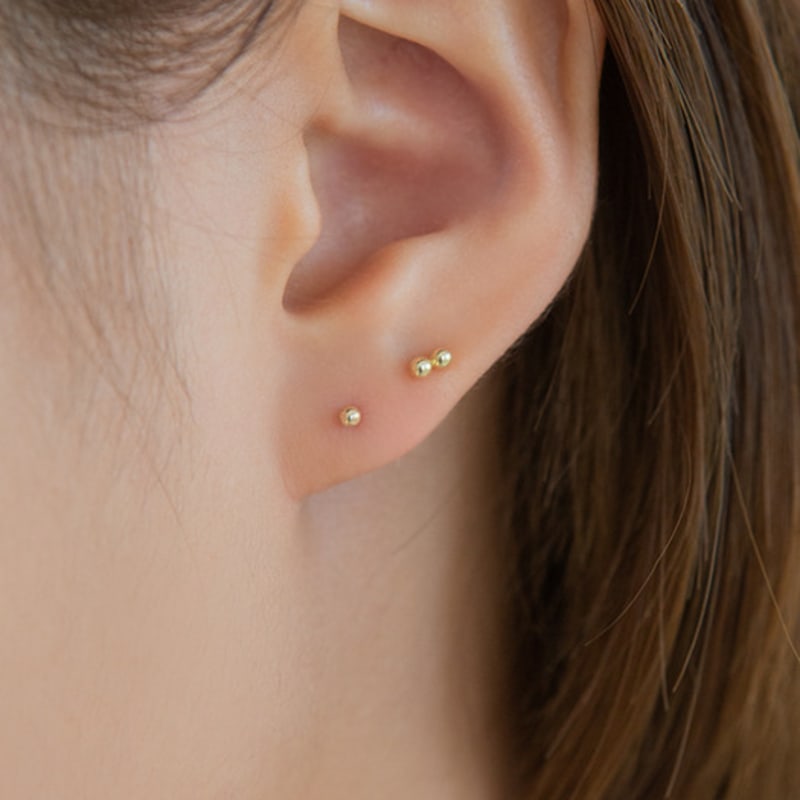 LUNNE 14k 2-reihige 3-reihige Mini-Kugel-Ohrringe (14 Karat Gold) #ES24