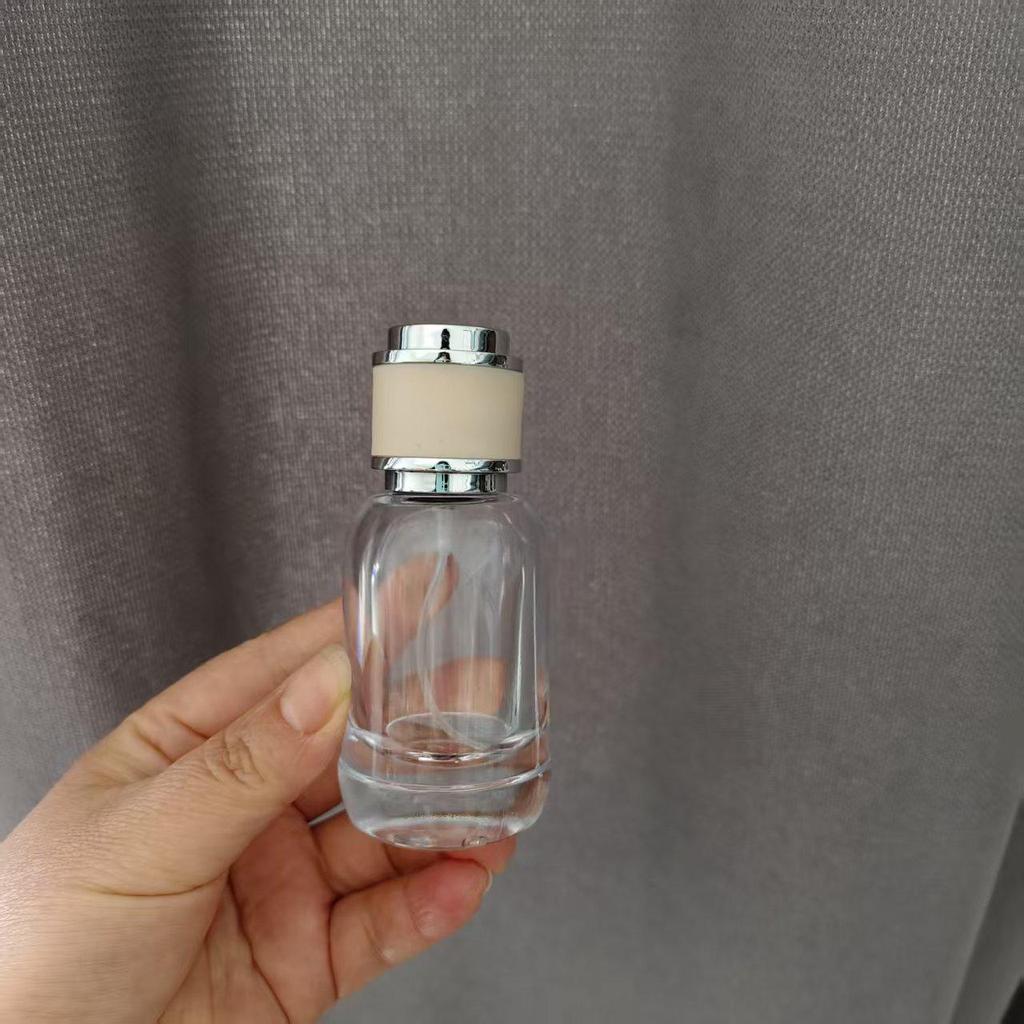 Transparent Glass Perfume Spray Bottle for Small Sample Dispensing