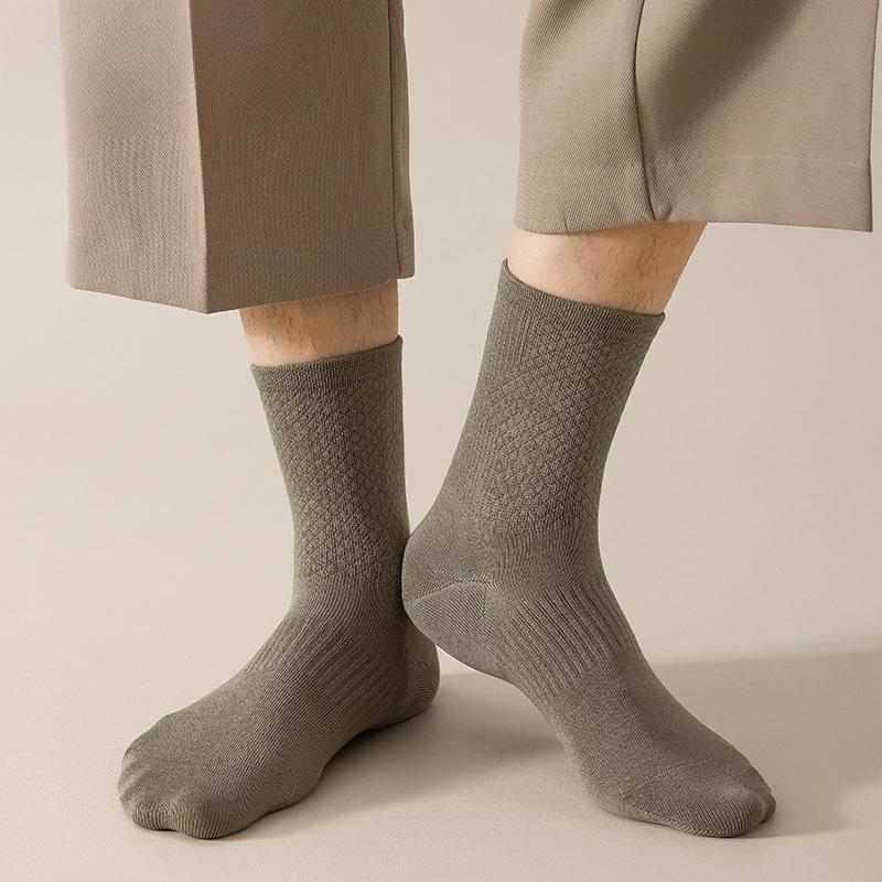 

Spring and Summer Solid Color Versatile, Short Tube Soft, Large Heel Right-angle Embossed Men s Middle Tube 1 pair білий