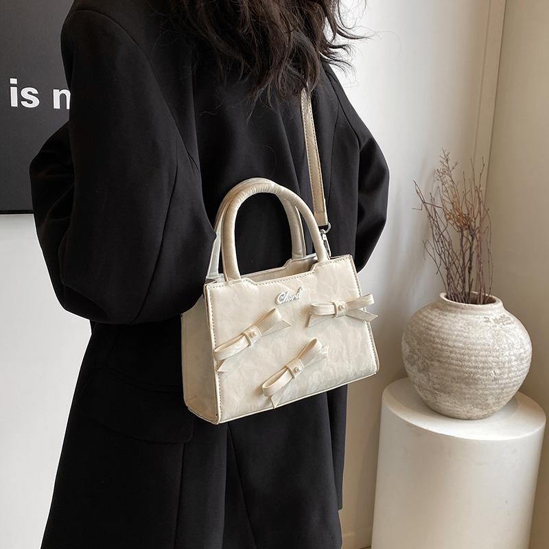 Bag Korean High-end Versatile Small Square Bag Spring and Summer 2025 New Niche Design Messenger Bag Women's Handbag
