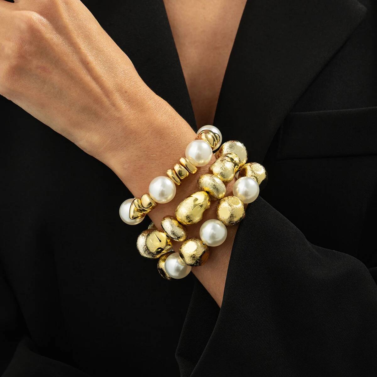 

SHIXIN 3Pcs/Set Vintage Stacked Imitation Pearl Elasticity Bracelets for Women Punk Gold Color Irregular Acrylic Beaded Bracelet