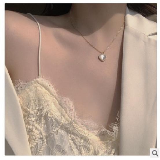 C200 Heart Necklace for Women 2022 New Clavicle Chain Light Luxury Niche Design Neck Chain Ins Simple Chain Necklace