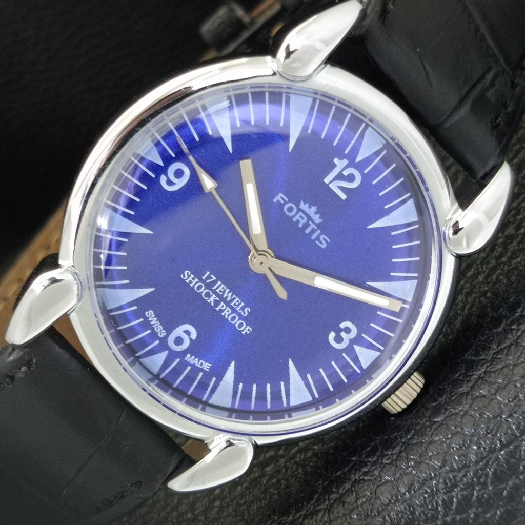 

ОТРЕСТАВРИРОВАННЫЕ ВИНТАЖНЫЕ ШВЕЙЦАРСКИЕ МУЖСКИЕ ЧАСЫ С РУЧНЫМ ЗАВОДОМ, ЦИФЕРБЛАТ СИНЕГО ЦВЕТА a700832-5 R205a-a700832