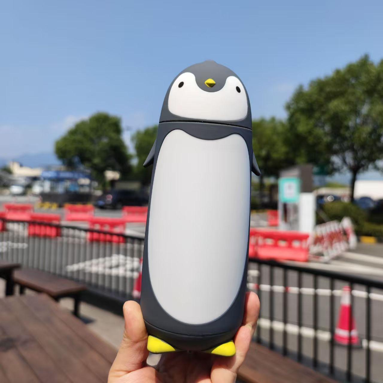 

Penguin can be designed with a 304 stainless steel insulated cup, which can keep warm water or cold water at 280ml 201-300ml темно-сірий
