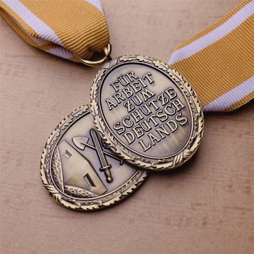 Multifunctional Western Front Defence Medal Retro Brooch Accessory New Badge Pendant