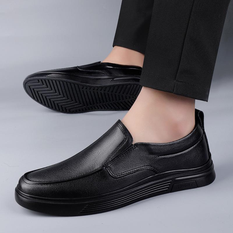 Herrenschuhe erste Schicht Rindsleder lässige Lederschuhe Herren Business große Größe Frühling neue einzelne Schuhe runde Zehenpartie Schnürung kleine Lederschuhe