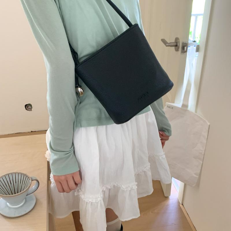 Niche Fashion Casual Shoulder Bag, Women's Tide Bag, Small Satchel, Commuter Oblique Span Bag, Bucket Bag.