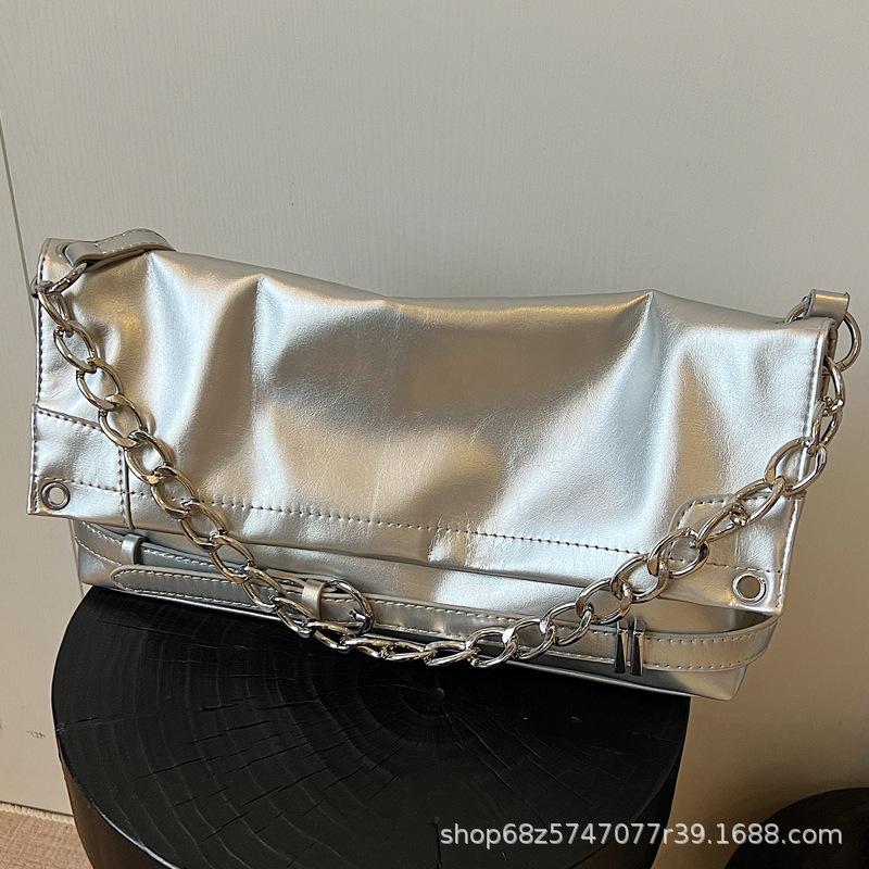 Niche 2025 new underarm bag women's large-capacity trendy cool chain shoulder bag casual commuter versatile messenger bag