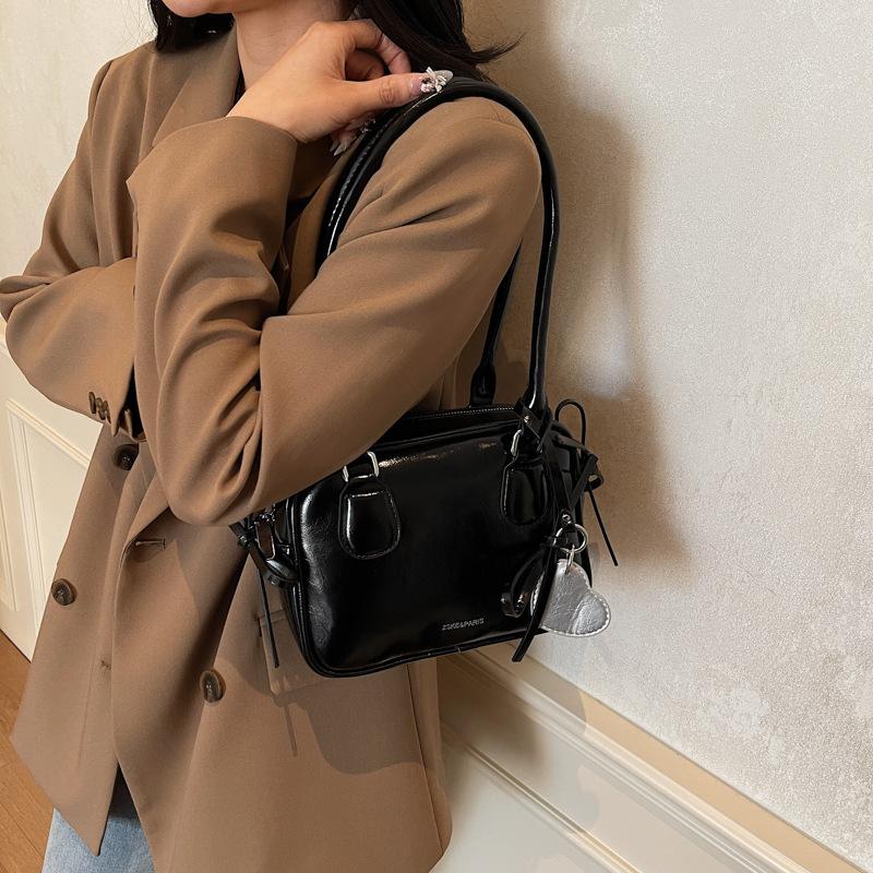 Niche Bow Bowling Bag Women'S Fashion Versatile Underarm Bag Large Capacity Work Commuter Bag