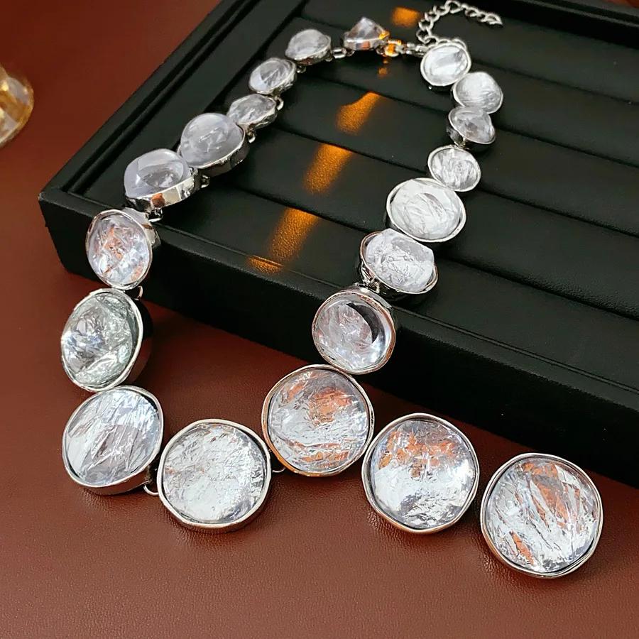 2025 Mode Runde Harz Geometrische Zirkon Sets für Frauen Leichter Luxus Einfach High-End Übertriebene Ohrringe Halskette Set