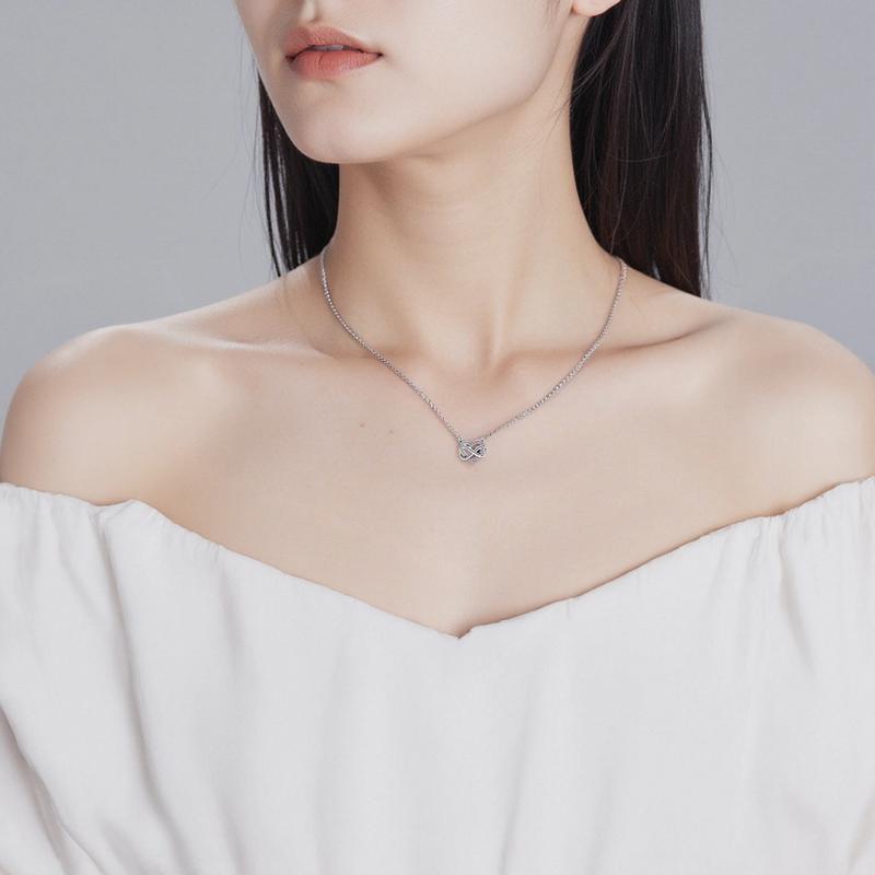 Pandora necklace Shining eternal knot, eternity symbol embellished with hollow heart shape, 925 silver synthetic cubic zirconia necklace 392666C01