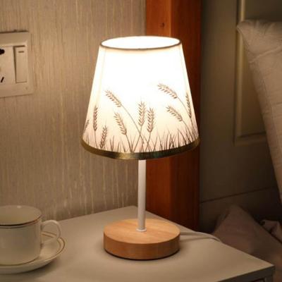 Fixed Brightness Table Lamp Wooden Base LED Table Lamp Retro Table Light  Hotel