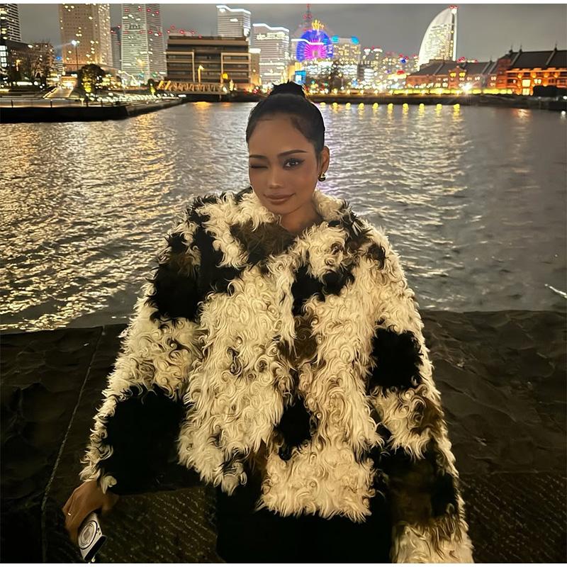 Dámská bunda z umělé jehněčí plyšové kožešiny, vícebarevná bunda z umělé kožešiny, módní ležérní dámský krátký kožíšek, podzimní a zimní nové topy