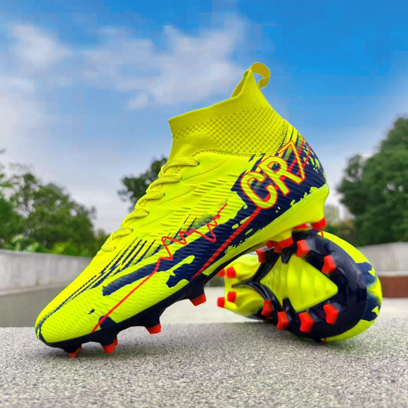 New Men Breathable Football Boots Unisex Ultralight Outdoor Soccer Shoes Non-Slip Sports Shoes Training Sport