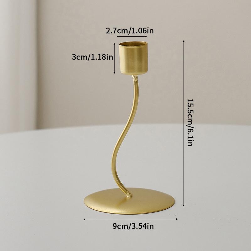Minimalist Vintage Elegant Style Iron Candle Holders Candlestick Fashion Wedding Table Candle Stand Exquisite Candlestick Table
