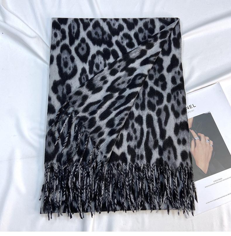 Leopard Print Women's Scarf - Autumn/Winter Thick Imitation Cashmere Shawl with Tassels - Classic European & American Style, Versatile & Warm.
