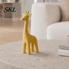 3D Printed Giraffe Figurine Desk Decor, Modern Cartoon Animal Statue, Minimalist Small Statue Bedside Table for Living Room Entryway, Home Gift