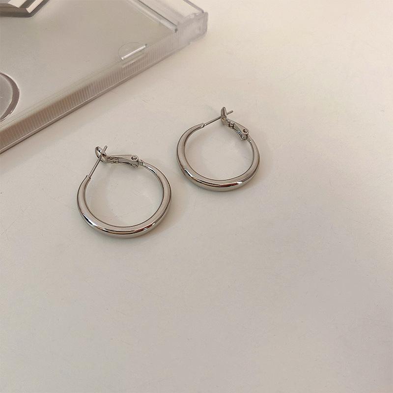 Metal Simple Versatile Earrings Personality Exaggerated Earrings Temperament Advanced Sense Earrings Fashion Earrings Women