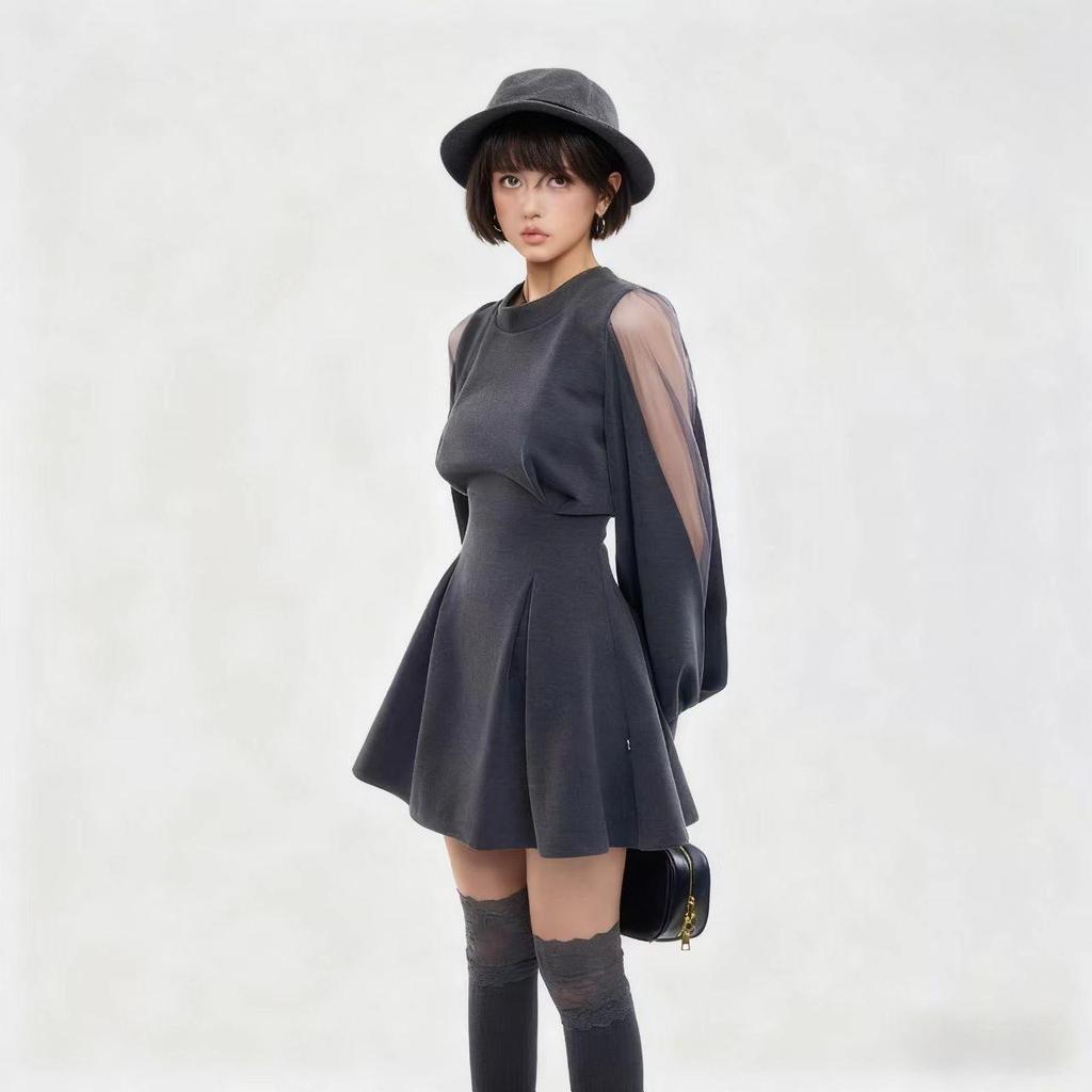 Petite figurbetontes langes Kleid mit Taillengürtel und langen Ärmeln für Damen