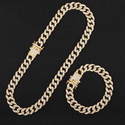 Ein Set Hip Hop Miami Curb Cuban Chain Halskette Golden Iced Out Kette Strass CZ Rapper Link Silber Farbe Halskette Herren Schmuck