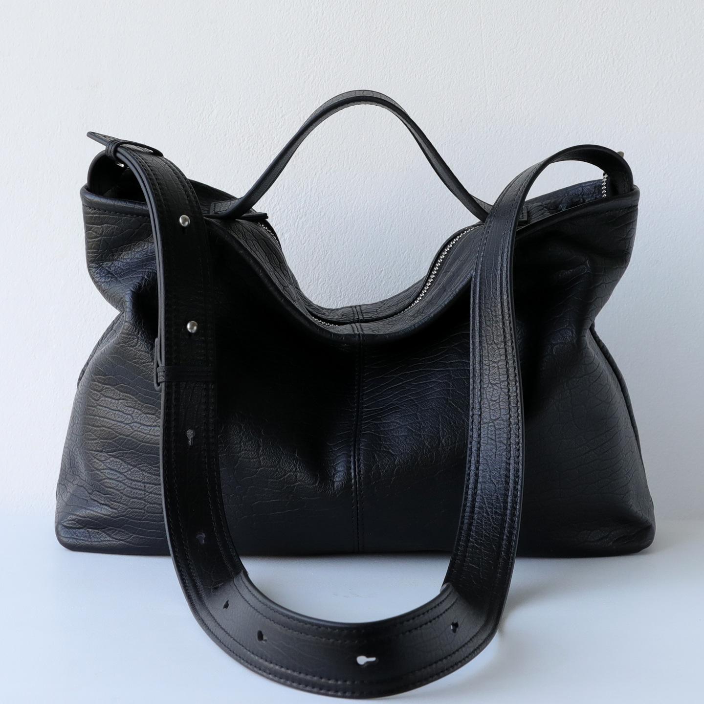 

Niche Design Retro High-end Top Layer Cowhide Lazy Style Versatile Commuting Texture Daily Life Exquisite and Simple 33-11.5-23cm чорний