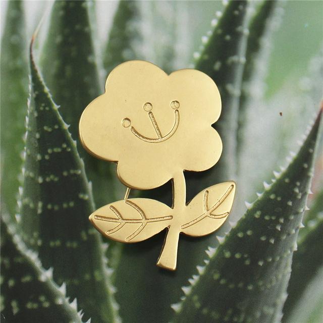 Chic Vögel und Blumen Eine Vielzahl von dreidimensionalen Metallbroschen und Anstecknadeln für Damen