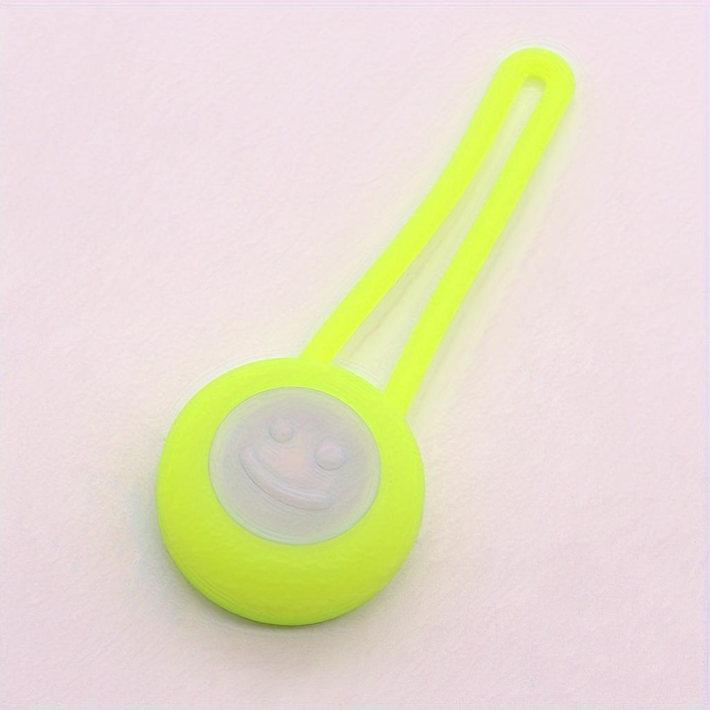 Silicone Pet LED Pendant Light For Dogs & Cats - Night Safety Flashing Round Tag, Replaceable Battery, Long-lasting Glow