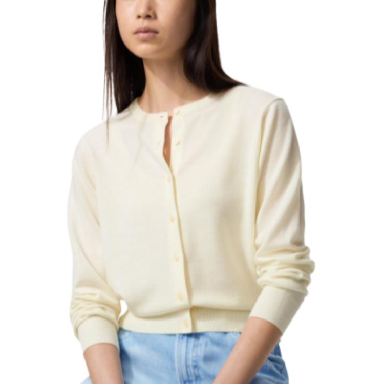 UNIQLO Long Sleeve Solid Color Button