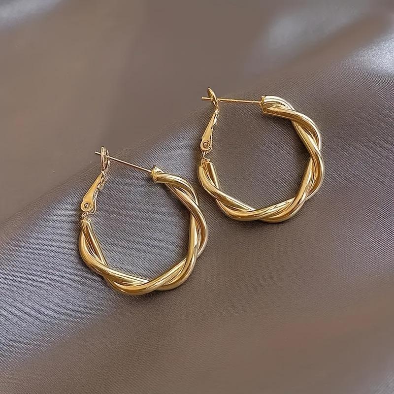 European  American Retro Cable Knit Ear Hoops: Stylish High-End Fashion Earrings