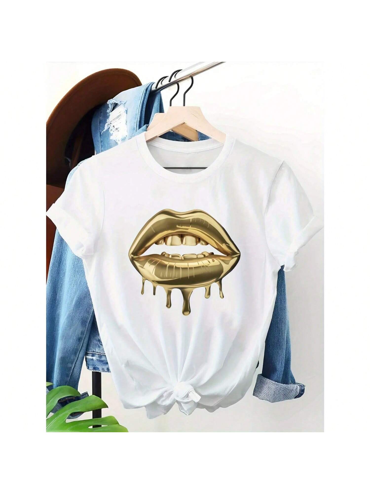 Stylish Metallic Golden Lips Graphic T-Shirt For Wounisex - Comfortable Fit Red Casual Tee With Bold Lip Print S разноцветный