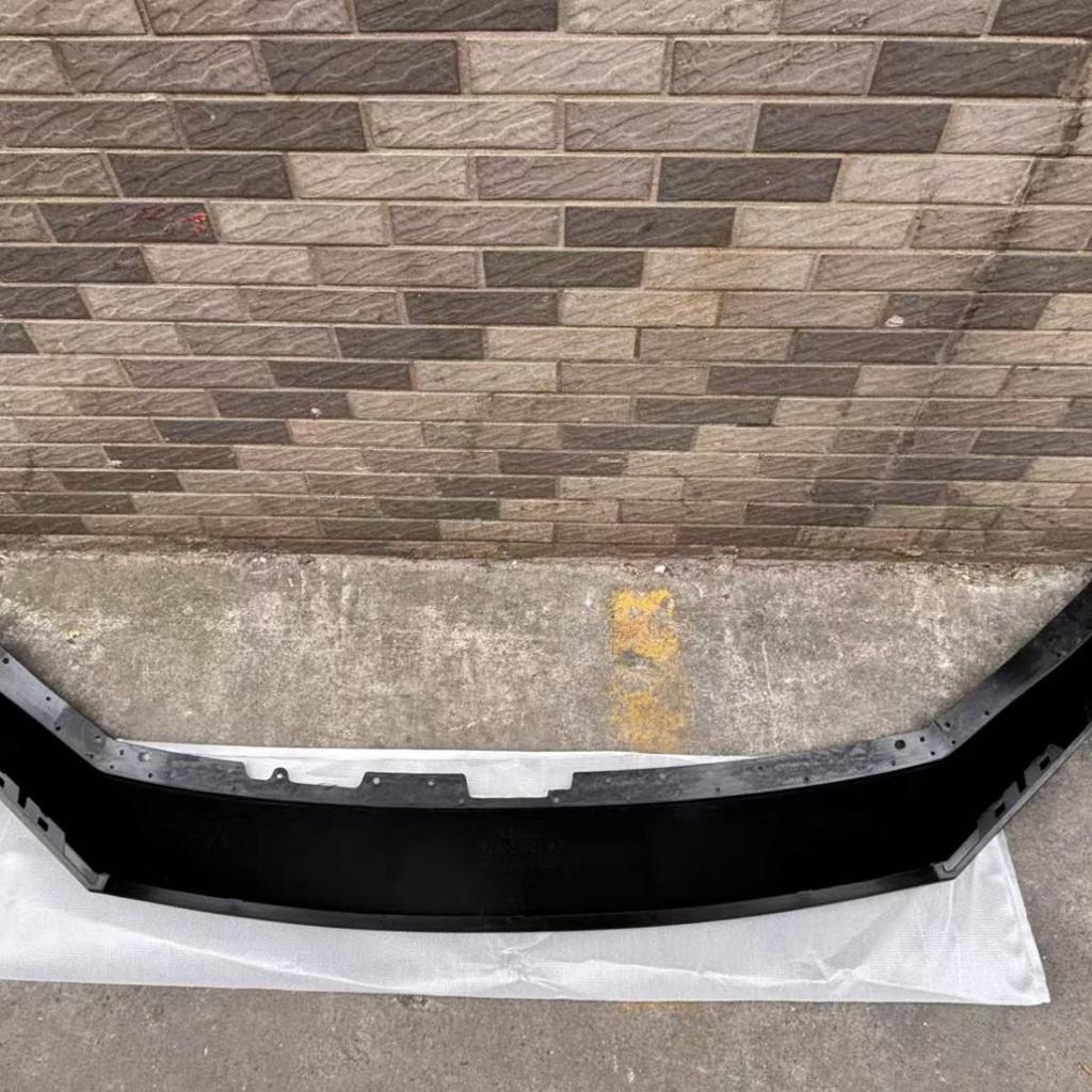 Compatible Front Middle Grille for 2020 Mazda 3