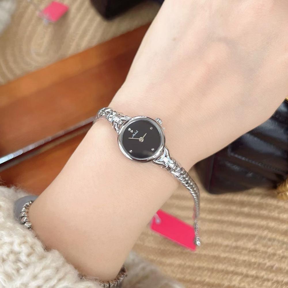 Small Gold Watch Bracelet With Thin Strap Trendy Women'S Watch Simple And Small Temperament