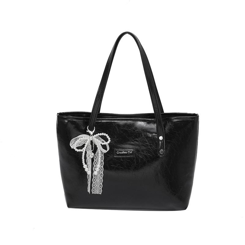 

New bags of the season Korean niche high value large capacity shoulder bag fashion underarm bag leisure commuter tote чорний