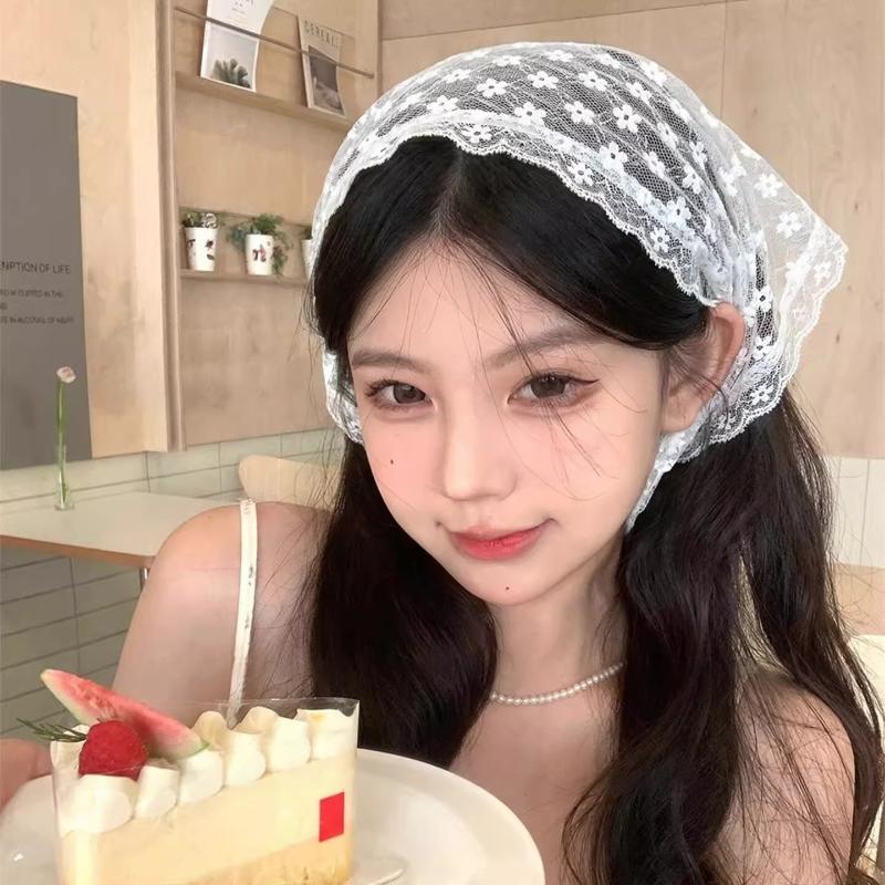 Knitted Crochet Headscarf French Pastoral Triangle Headband Handmade Soft Hair Wrapper for Beach Picnic Holiday Boho Fashion