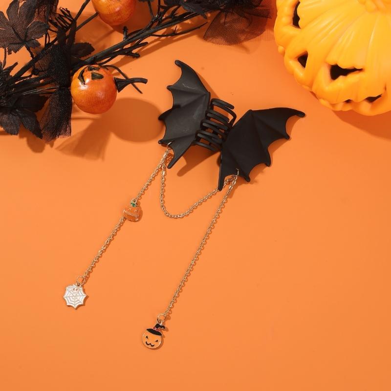 Halloween Bat Hair Clips for Women Tassels Bat Wing Hair Claw Clips Barrettes Punk Gothic Hair Styling Accessories Gift