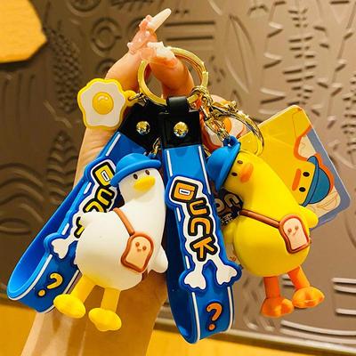 2022 New Cartoon Oil Floating Tilted Duck Keychain Liquid Floating Yellow Duck Acrylic Round Ball Car Key Chain Bag Pendant Gift