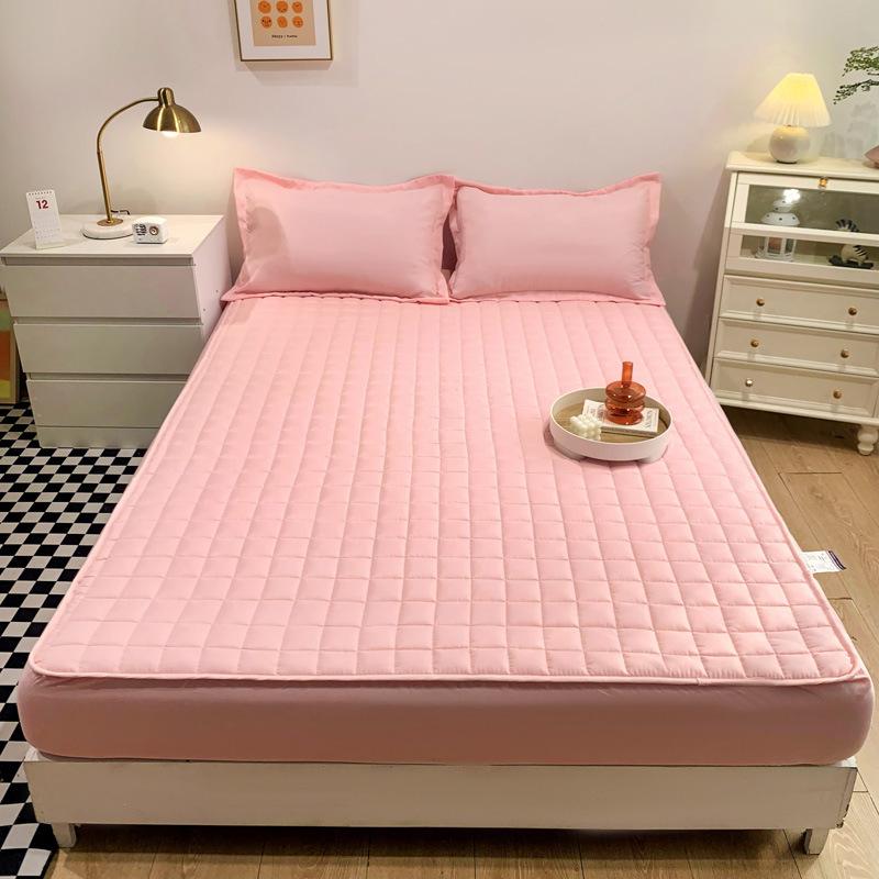 Matratzenauflage mit Muster (ohne Kissenbezüge und Kopfkissen)