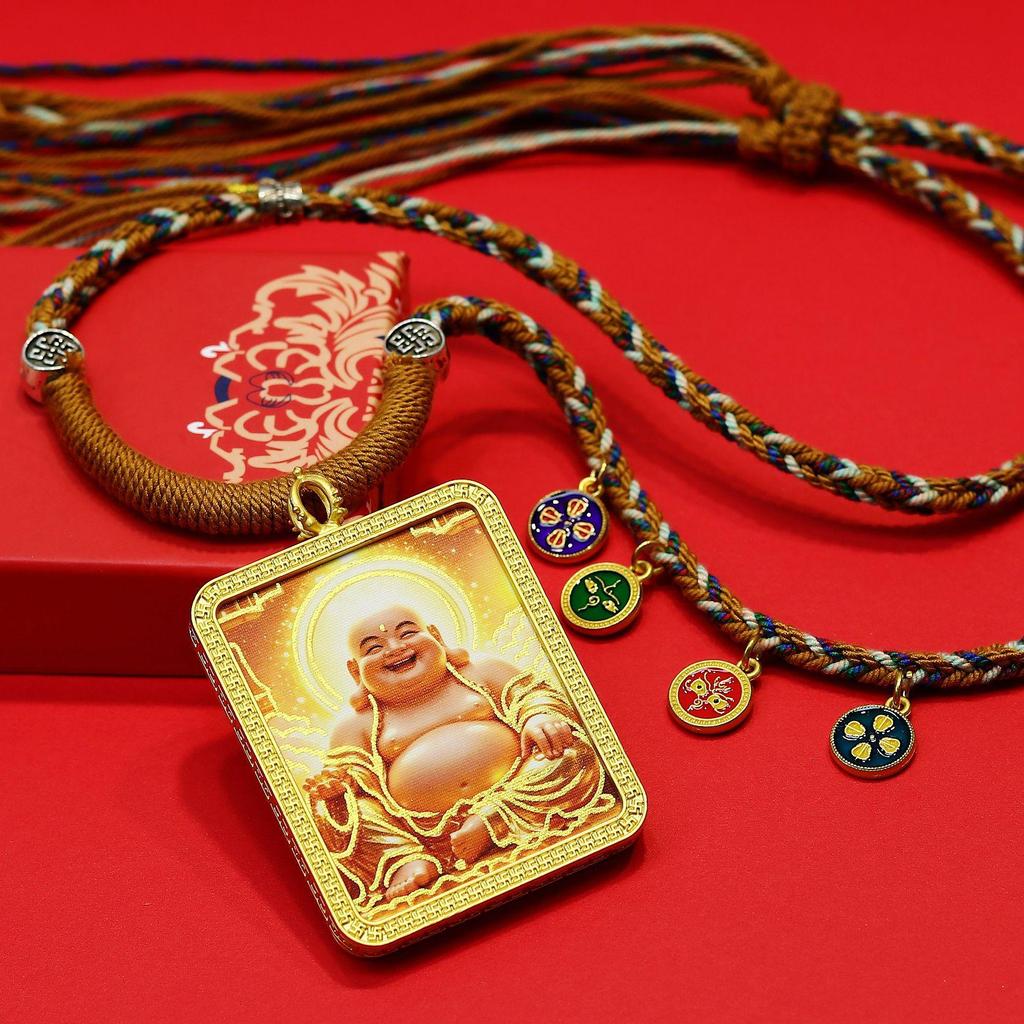 Vergoldete Buddhistische Thangka Anhänger Halskette: Halbhandbemalte Ksitigarbha, Maitreya, Shakyamuni Buddha Statue