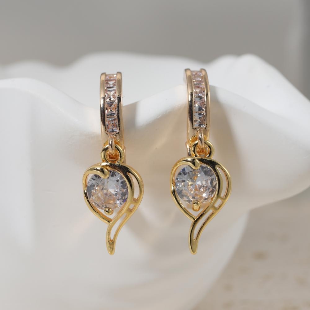 1 Pair Fashion Bow with Water Drops Zirconia Dangle Earrings for Women Golden Earring Jewelry Party Accessories
